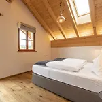아파트 Penthouse Preber *